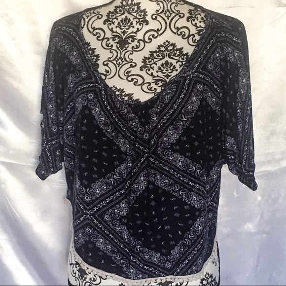 Annabelle Top - Picture 2 of 4